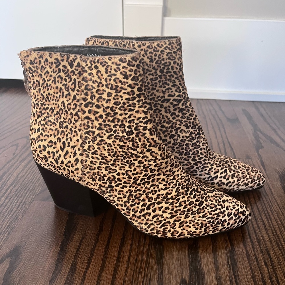 Cheetah print booties, size 9